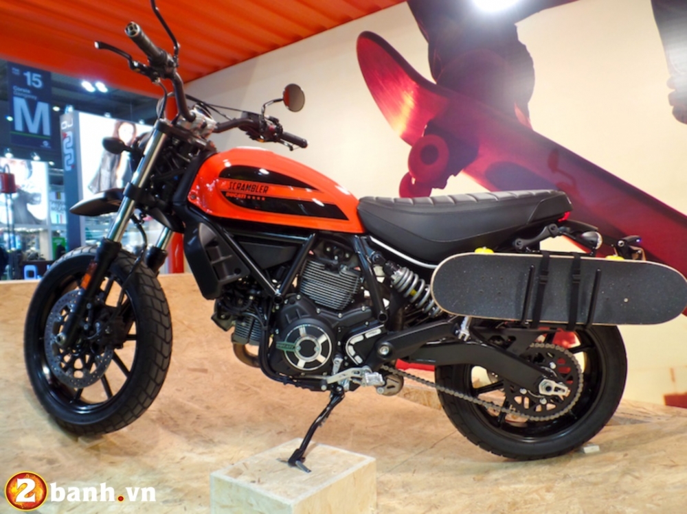 Ducati Scrambler Sixty2 se duoc ra mat chinh hang tai Viet Nam trong nam 2016 - 2