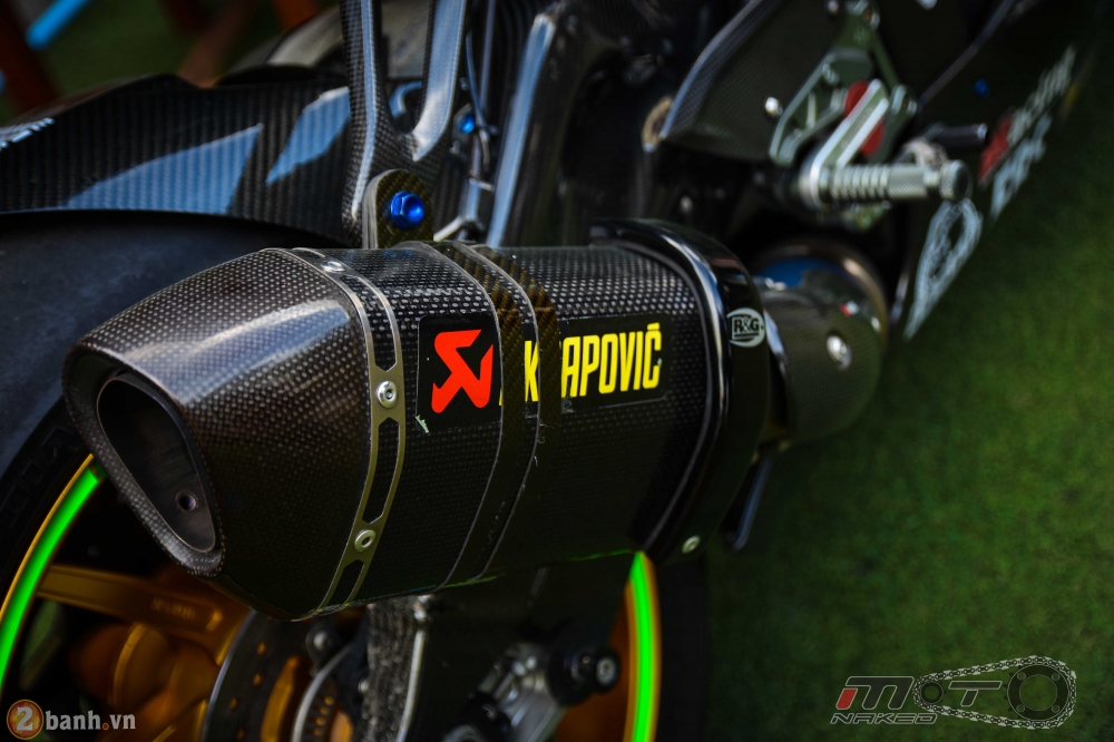 BMW HP4 day phong cach voi ban do Green Racing Performance - 20