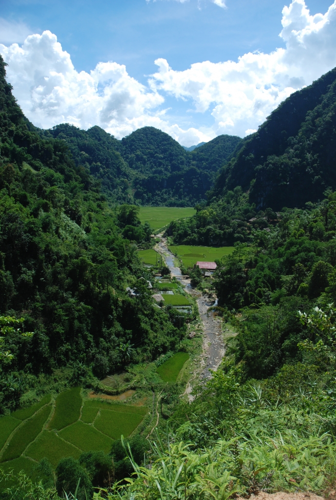 Den Pu Luong nen di bang xe may phan tiep theo