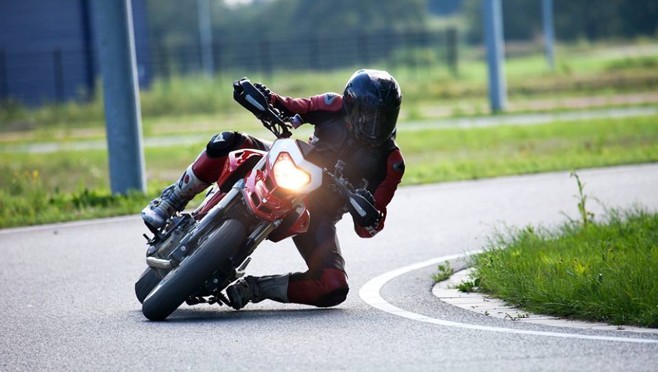 Hoi nhe Luong 20 trieu nen mua SH hay xe phan khoi lon