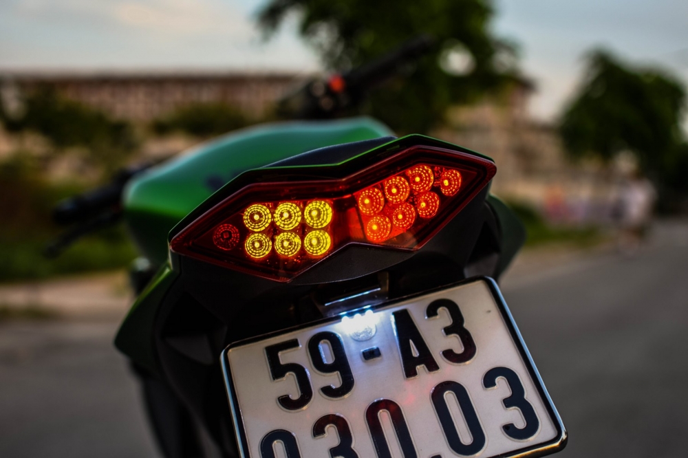 Su hap dan tu chiec Kawasaki Z1000 phien ban cu - 18