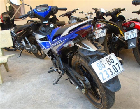 Nhom cuop chay Exciter 150 hiep dam thai phu - 3