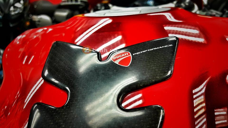 Ducati 899 ho du giua bay soi - 4