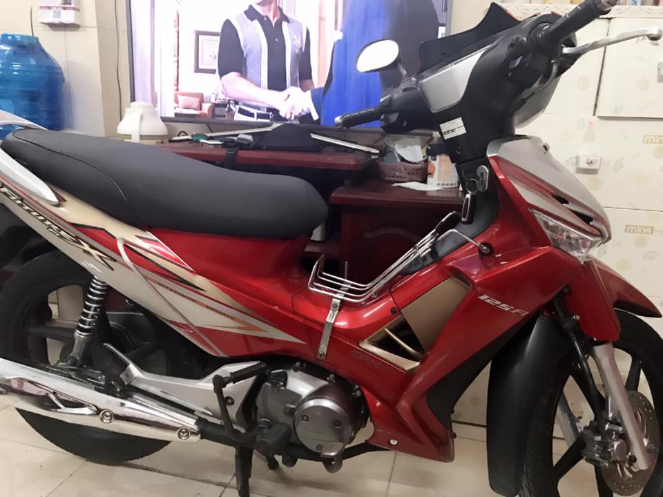 Honda Future X 125 FI trắngbạcvàng 2011  2banhvn