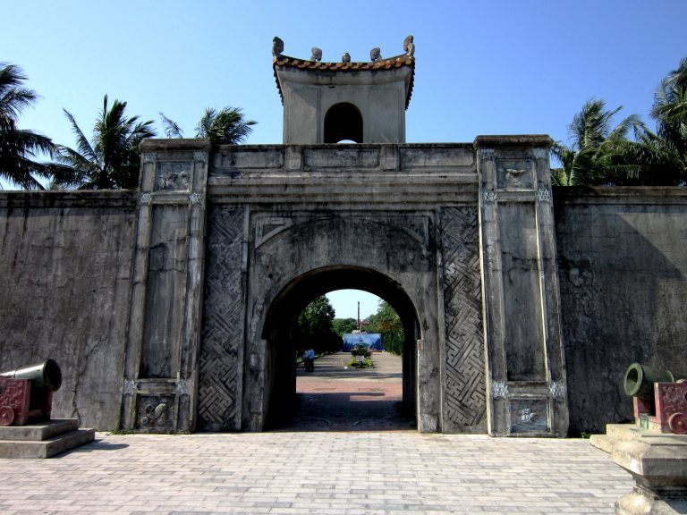 Thanh co Quang Tri Chung nhan lich su song mai cung thoi gian