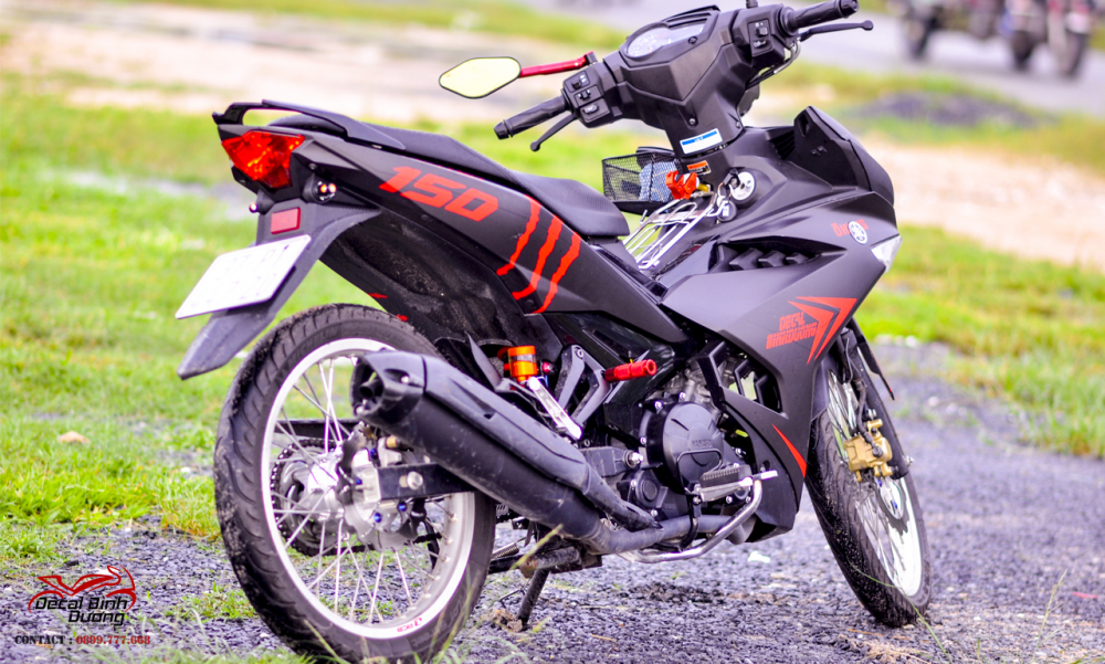 Co Nen Dan Decal Xe May Khong Va Nen Dan Khi Nao - 7