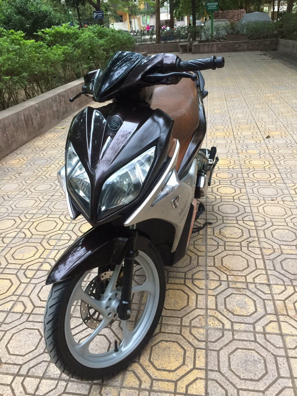 Rao ban xe Yamaha Nouvolx 135 Nau rat moi may chay cuc phe
