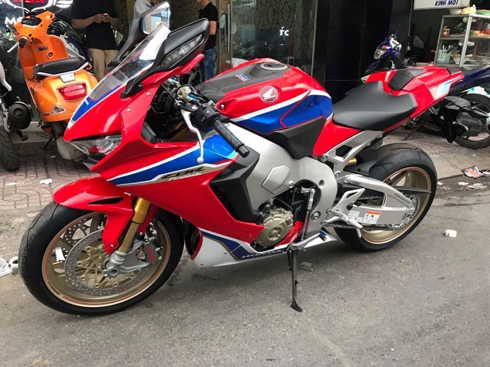 Can ban sp2 Cbr 1000rr 2017 sp2 gioi han 500 chiec tren the gioi Viet nam co 2 chiec thoi - 4
