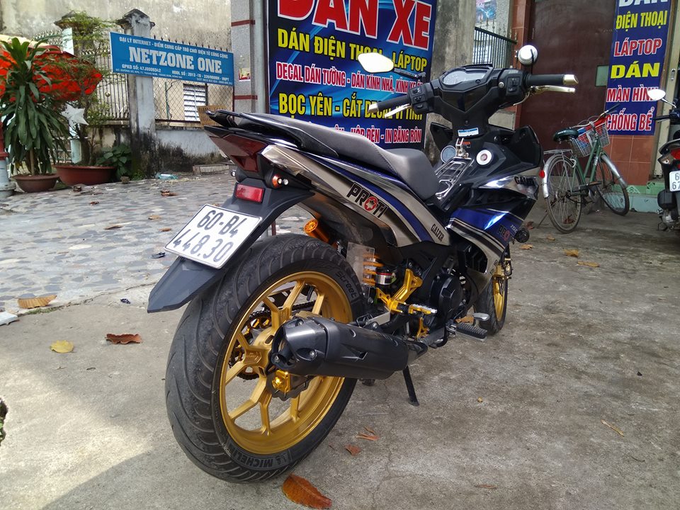 Exciter 150 do tem Chrome sang choi cua Biker Viet - 6