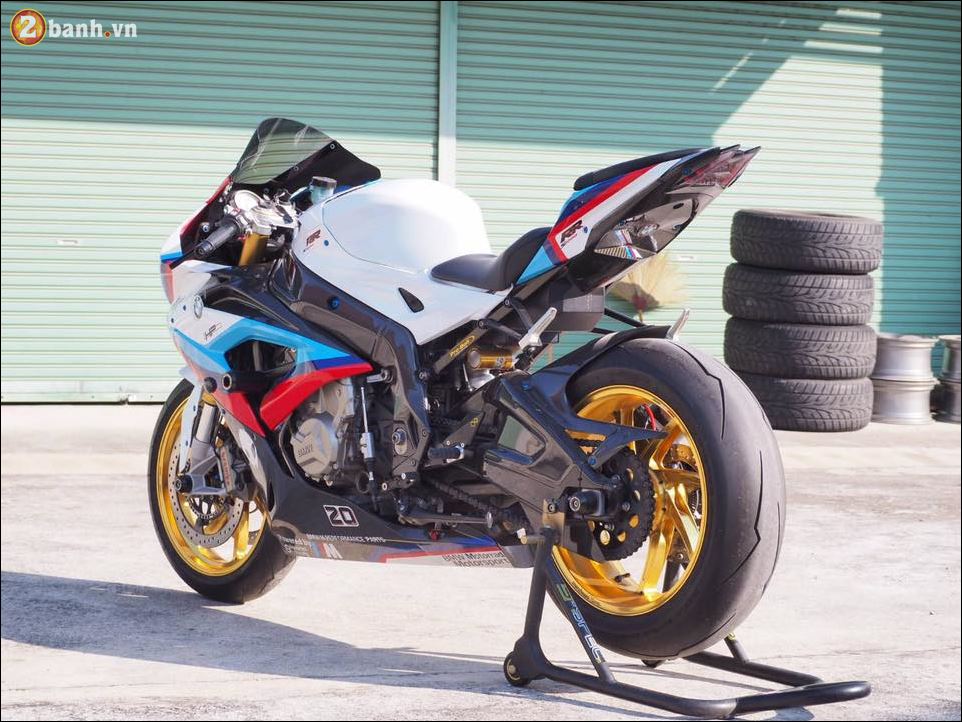 BMW S1000RR ve dep kho cuong tu Ca map tren can - 15