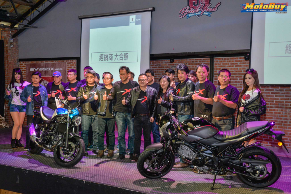 Bo doi Suzuki SV650 ABS va SV650X ABS lo dien tai Hoi nghi Motor Dai Loan - 17