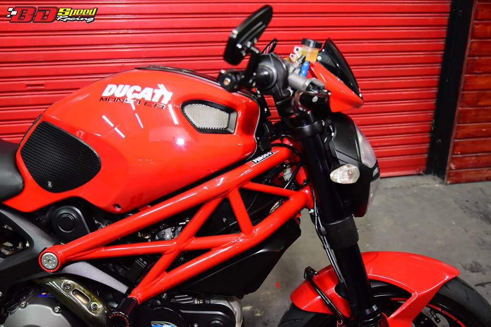 Quai vat Ducati Monster 795 tren dat Thai day noi bat - 10