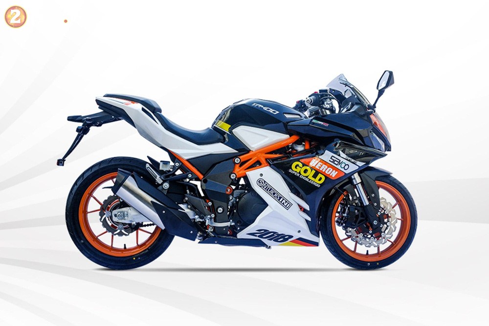 Xuat hien phien ban nhai Honda CB1000RRYamaha XMAX duoi danh thuong hieu TAROMOTO - 2
