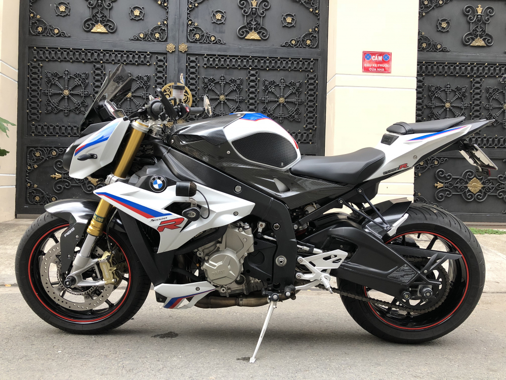 __Ban BMW S1000R ABS date 82014 phien ban Chau Au Full Opstionodo hon 15000km xe dep ngay chu