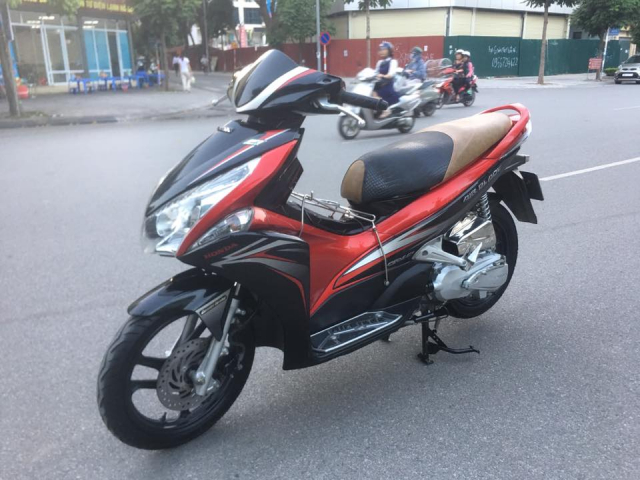 Honda Airblade 110 Fi mau do den Sport bien HN 29S6_07738 - 2