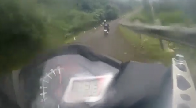 CLIP Winner 150 om cua toc do cao lao thang xuong vuc may man thoat chet - 2