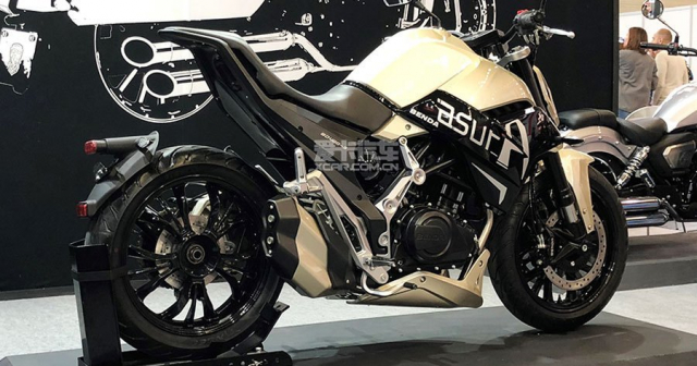 Benda Asura 400cc 2 xilanh ra mat vao thang 9 voi gia ban vo cung re - 3
