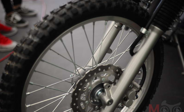 Can canh gia dinh Kawasaki KLX 230 KLX 230 SE KLX 230R KLX 300R 2019 gia tu 91 trieu VND - 6