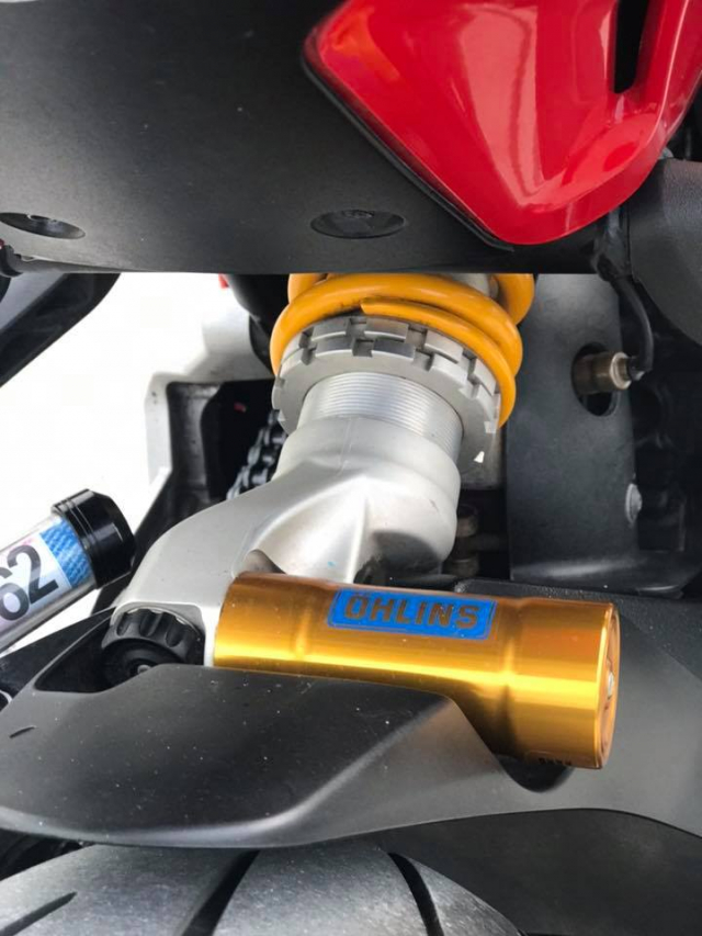 Ducati SuperSport S do hoan thien voi dan option hang hieu - 8