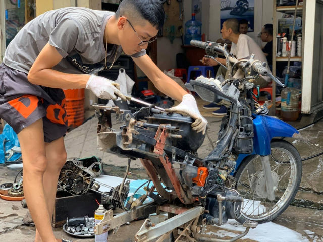 Hoi sinh cac dong xe huyen thoai la thu vui dam me cua chang trai 9X