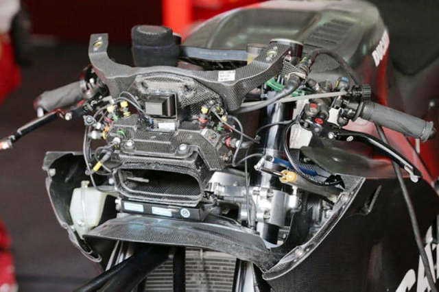 Tim hieu 5 thiet bi tien tien tren mot xe dua MotoGP - 9