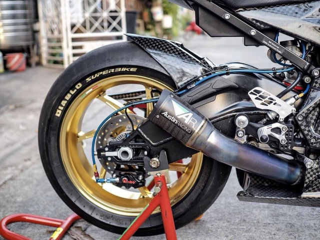BMW S1000RR do full black day kich tinh - 7