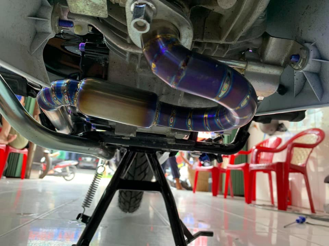 Future 125 do chat den tan rang voi nhieu chi tiet dinh khoi chinh