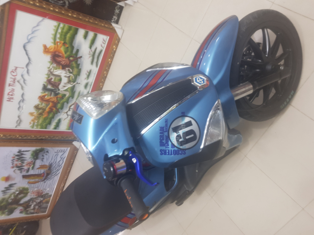 Liberty 125 2v Do kieng phien ban con nha ngheo