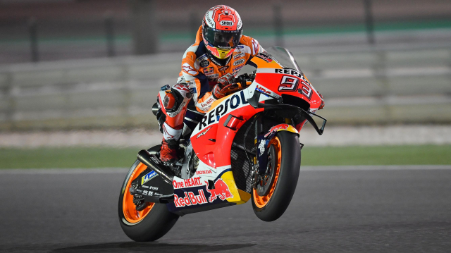 MotoGP 2019 Dovizioso xuat sac danh bai Marquez tai GP Ao - 3