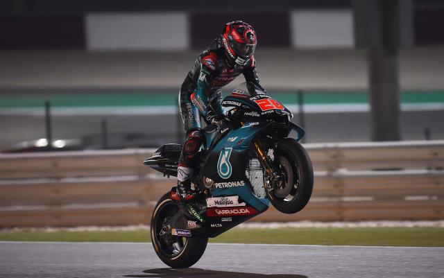 MotoGP 2019 Dovizioso xuat sac danh bai Marquez tai GP Ao - 4