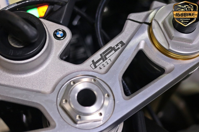 BMW HP4 cang hoan thien hon voi loat nang cap khung - 6