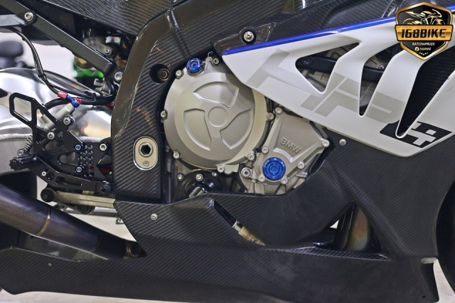 BMW HP4 cang hoan thien hon voi loat nang cap khung - 10