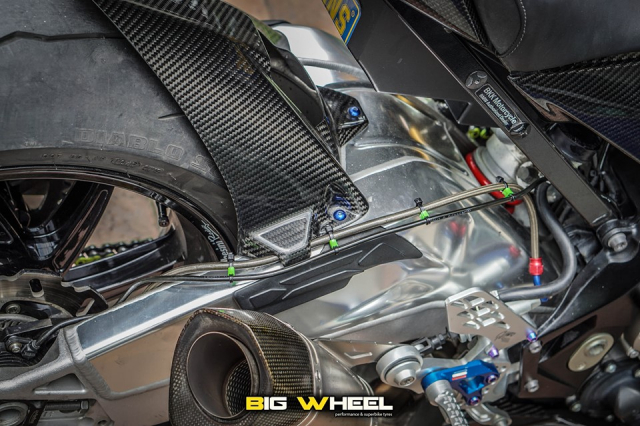 BMW S1000RR do sieu an tuong voi phong cach HP4 - 6