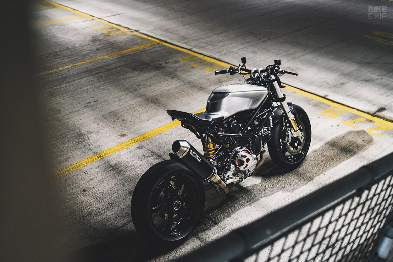 Ban do Ducati ket hop giua 2 truong phai ST2 1997 va Monster S4R 2003