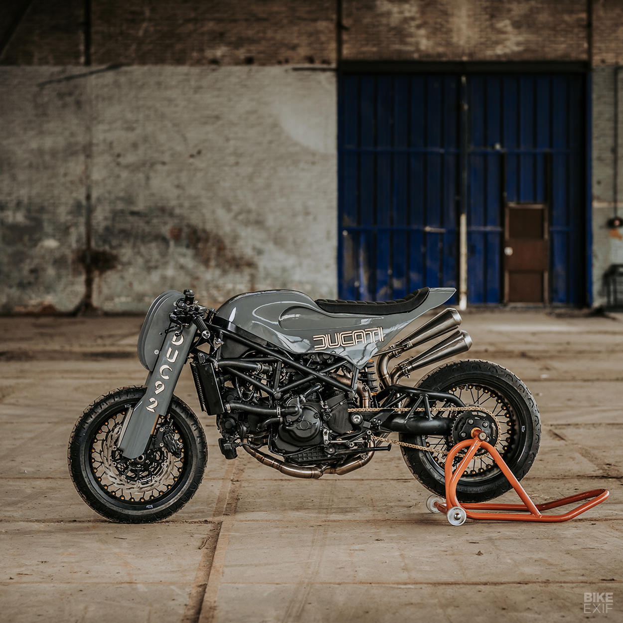 Ducati Monster S4R do Quai vat co bap den tu Moto Adonis - 11
