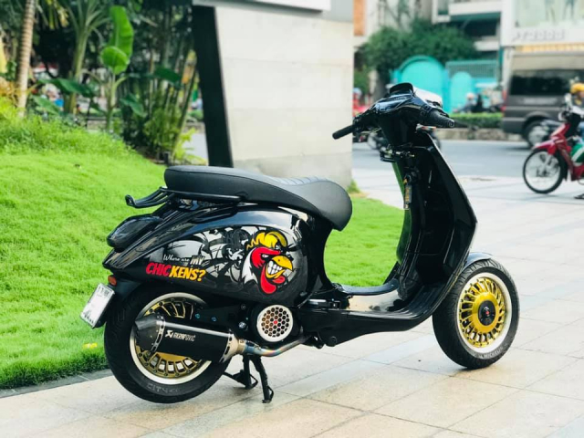 Vespa Sprint do cuc chat va lung linh cua chang hoa si tai ba - 7