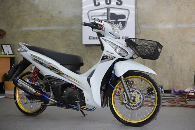 Wave 125 do man lot xac dep nhu Ngoc Trinh cua dan choi Thai - 8