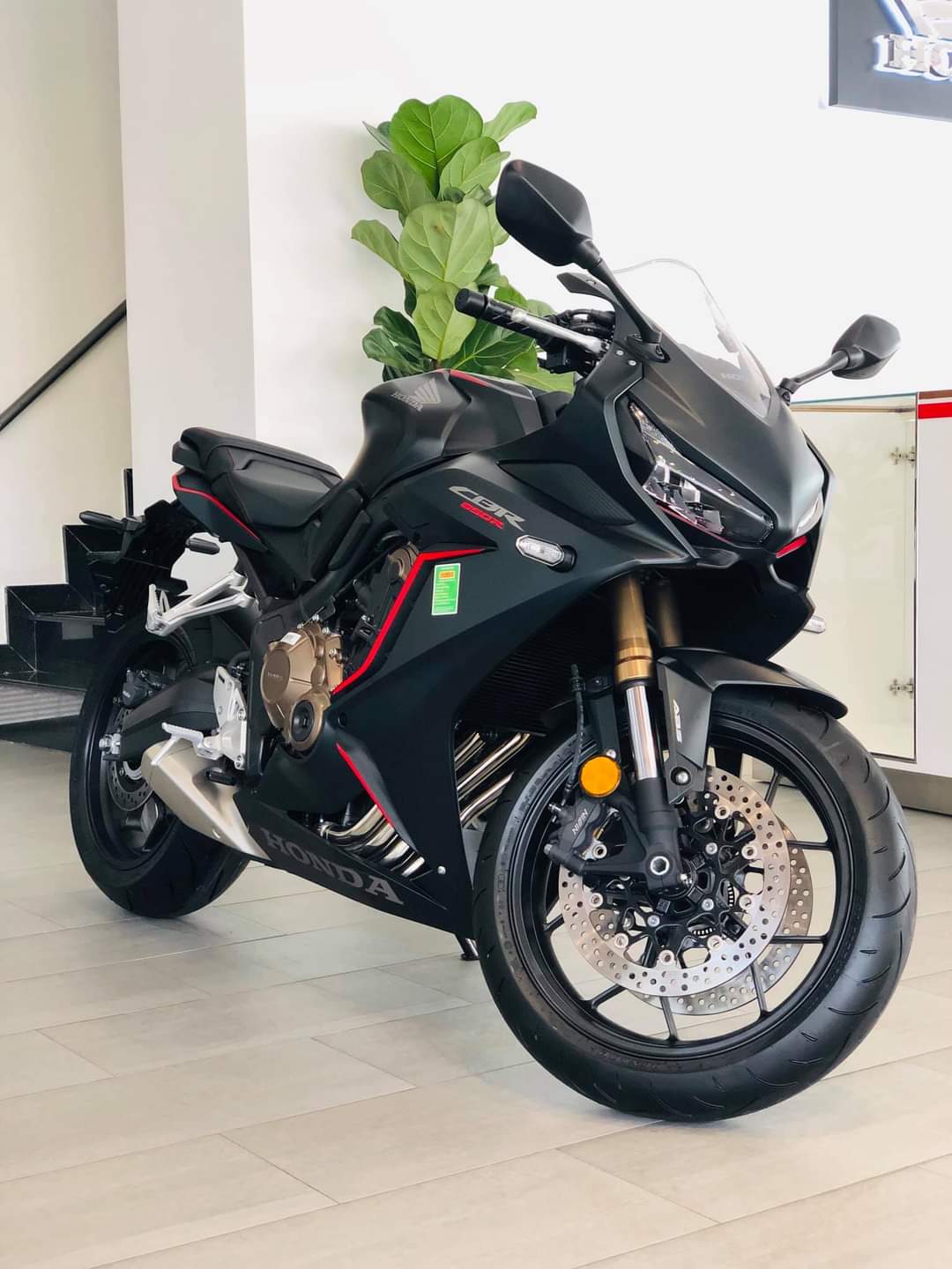 HONDA CBR650R