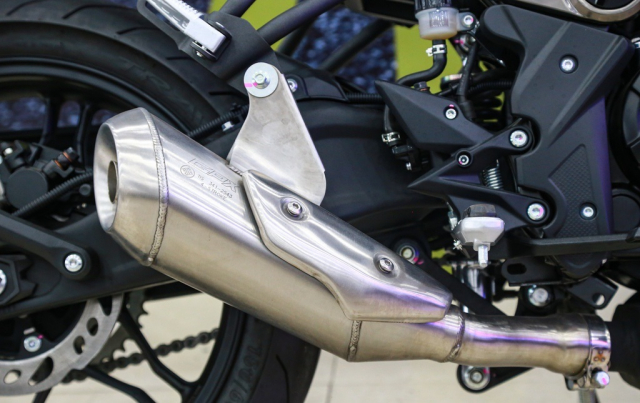GPX MAD 300 ra mat tai Viet Nam voi gia cao hon R15 V3 chi 5 trieu - 10
