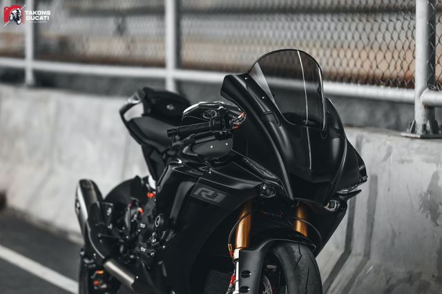 Yamaha R1 2020 do loi cuon voi dan trang bi dinh cao