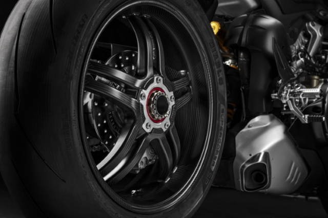 Ducati Panigale V4 SP 2021 trinh lang voi nhieu nang cap - 8