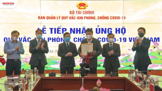 Honda Viet Nam ung ho 12 ty dong vao Quy vac xin phong COVID19 - 2