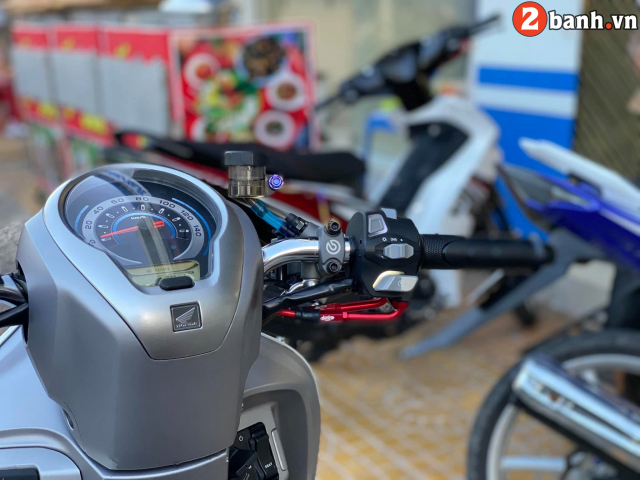 Scoopy 2021 do het bai voi dien mao cuc gat - 4