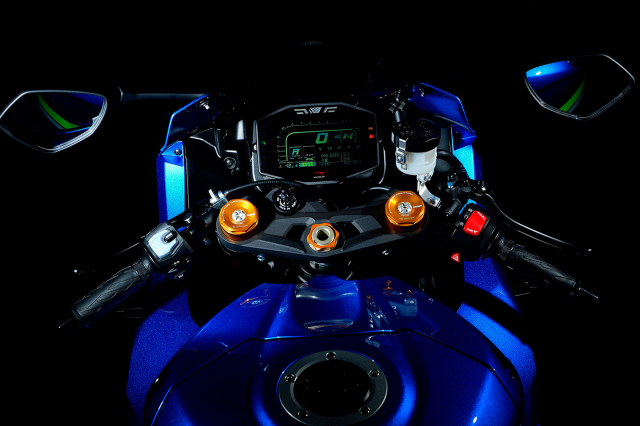Suzuki GSXR1000 GSXR1000R se co nhung thay doi nao vao nam 2022 - 6