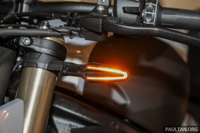 Can canh BMW S1000R 2021 vua do bo Dong Nam A - 6