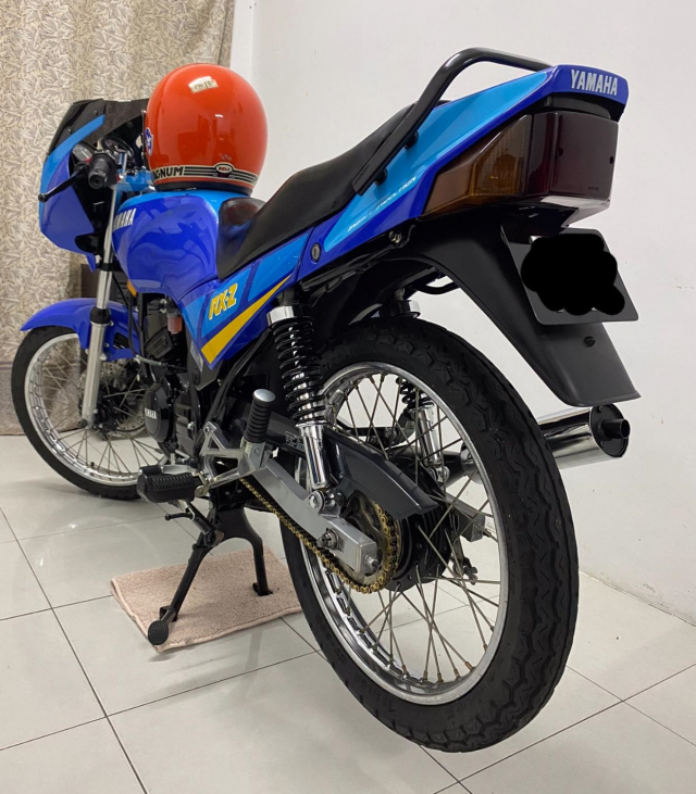 Xe tho Yamaha RXZ 135 duoc thu mua voi gia len toi 325 trieu dong - 4