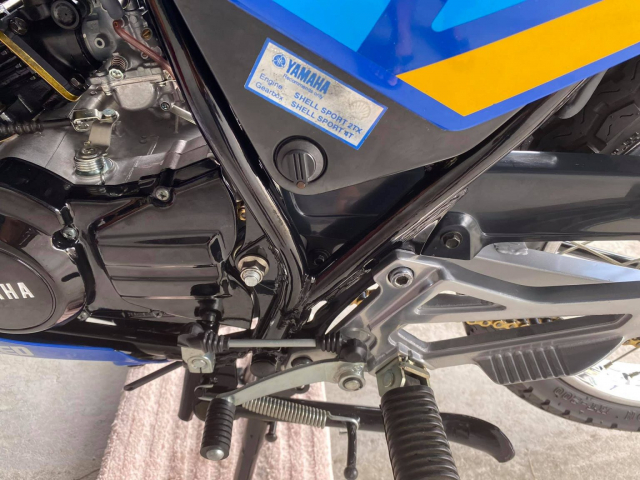 Xe tho Yamaha RXZ 135 duoc thu mua voi gia len toi 325 trieu dong - 12