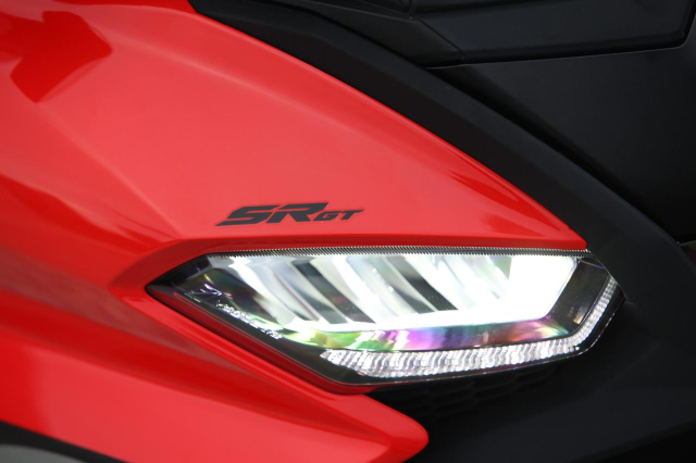 Aprilia SR GT 200 vua trinh lang tai thi truong Chau A - 4