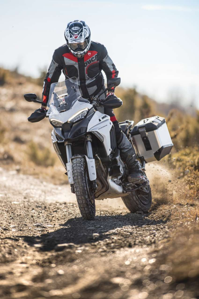 Ducati Multistrada V4 S 2022 duoc cap nhat mau phan mem va he thong treo moi - 16