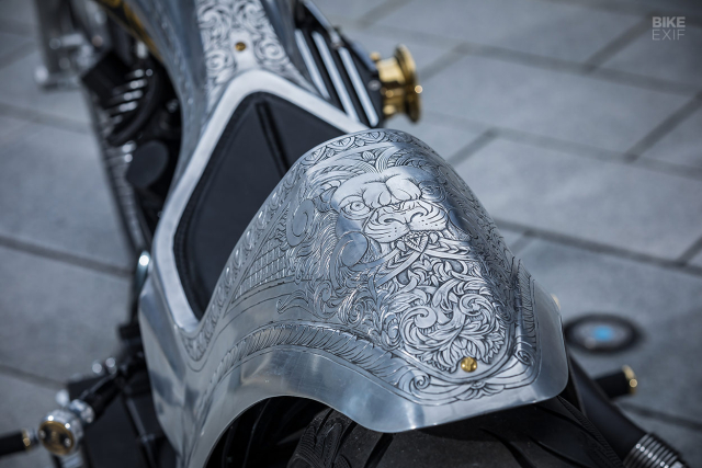 HarleyDavidson Fat Boy do phong cach phuc tap kho tin cua Custom Works Zon - 12